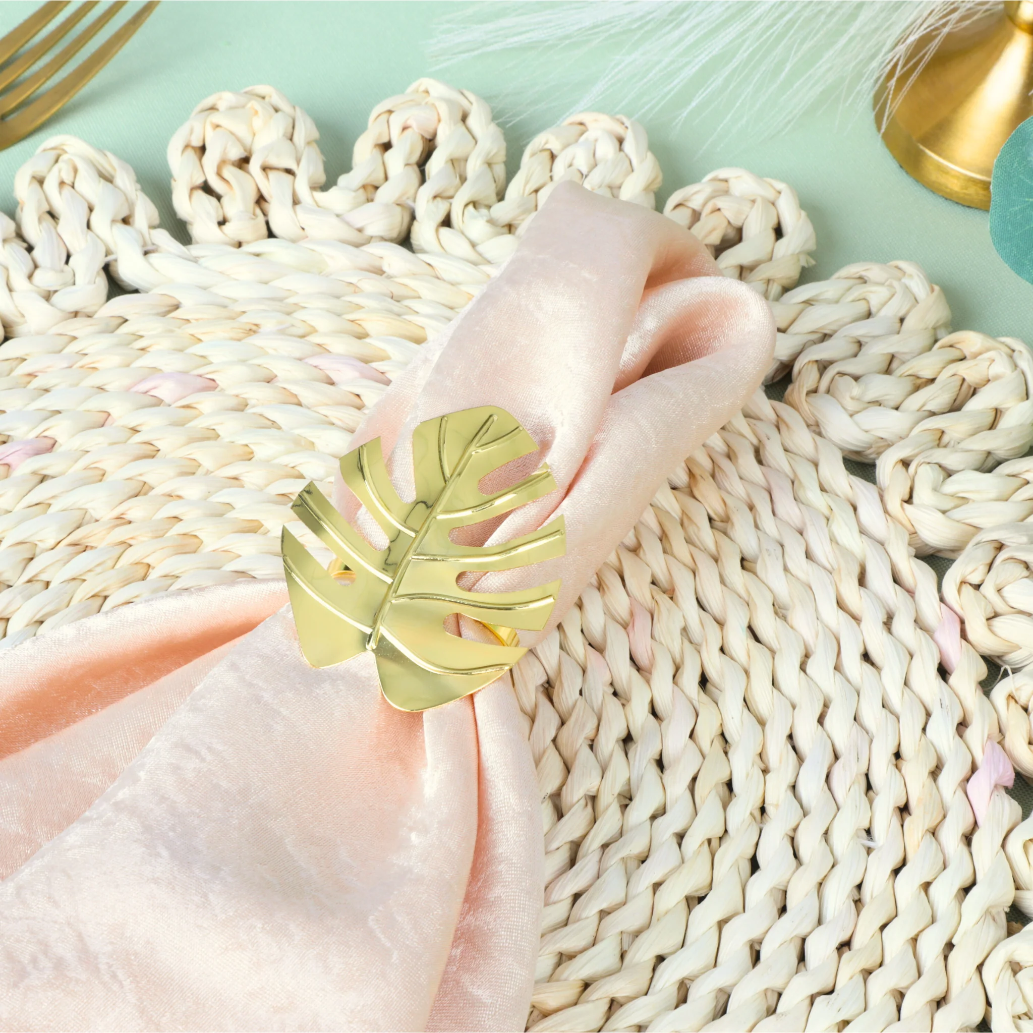 4 pc/set Flower Shape Straw 15" Placemats - Image 9