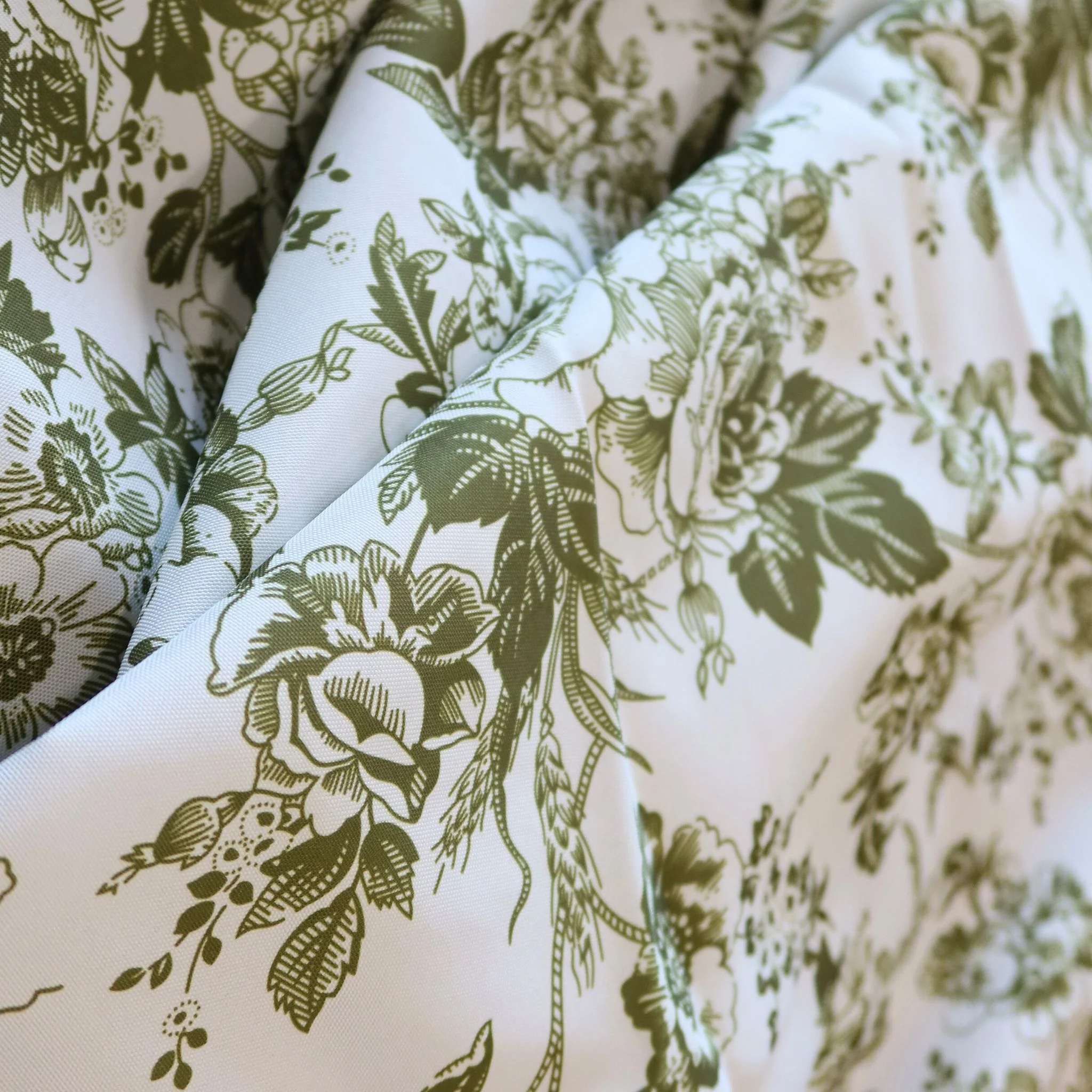 French Toile 90"x156" Rectangular Tablecloth - Olive Green - Image 4