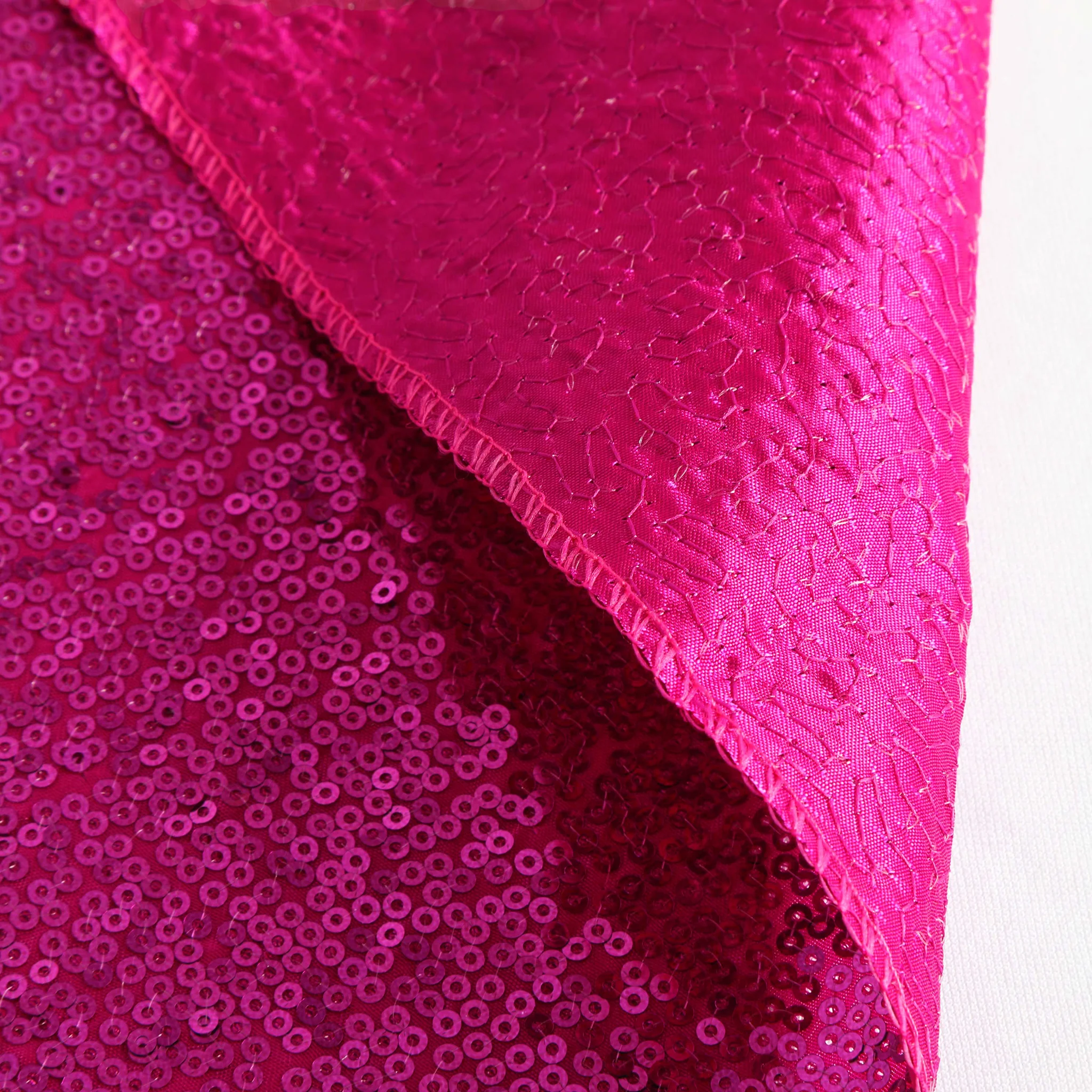 Glitz Sequin Table Runner - Magenta - Image 4
