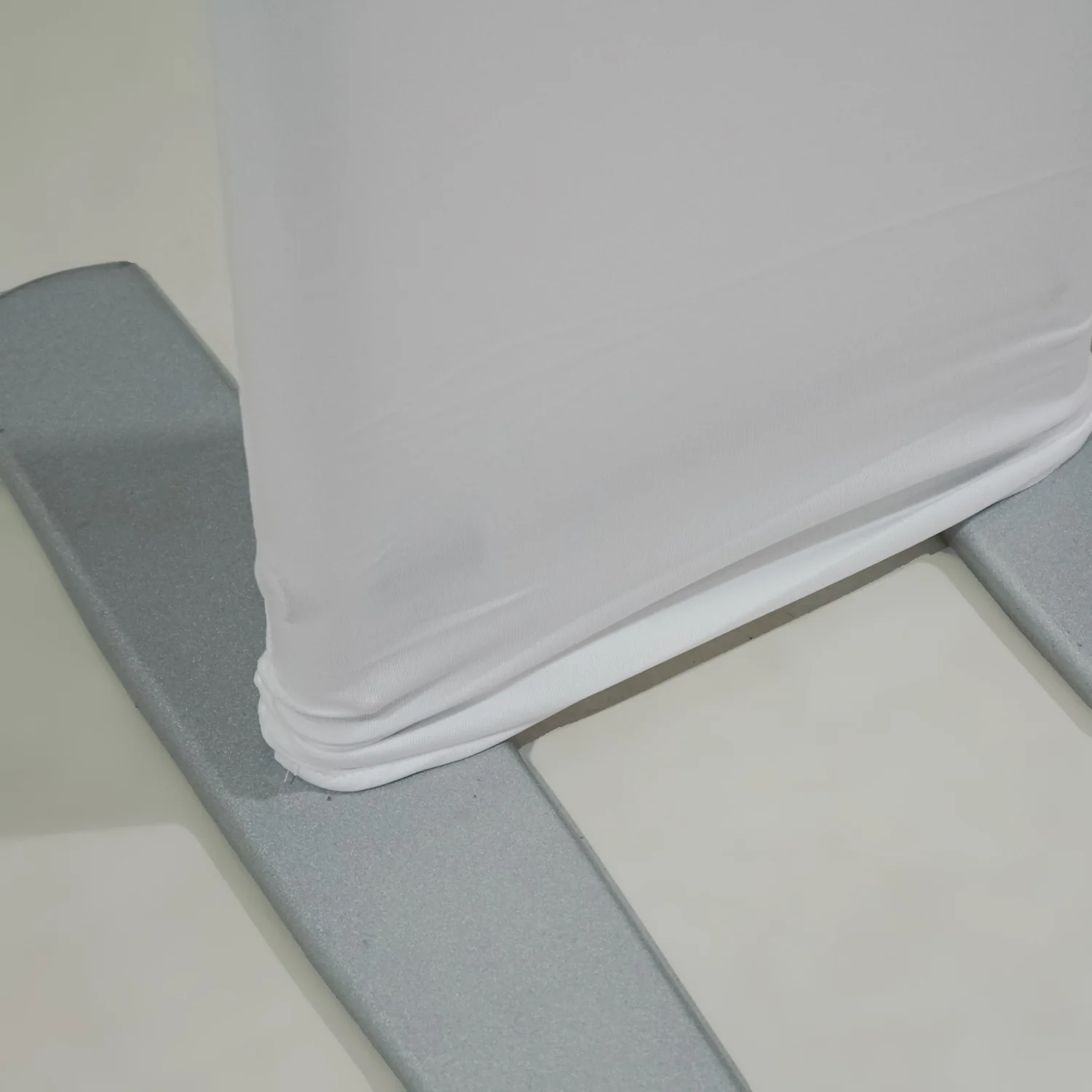 Open Center Spandex Arch Cover - White - Image 2