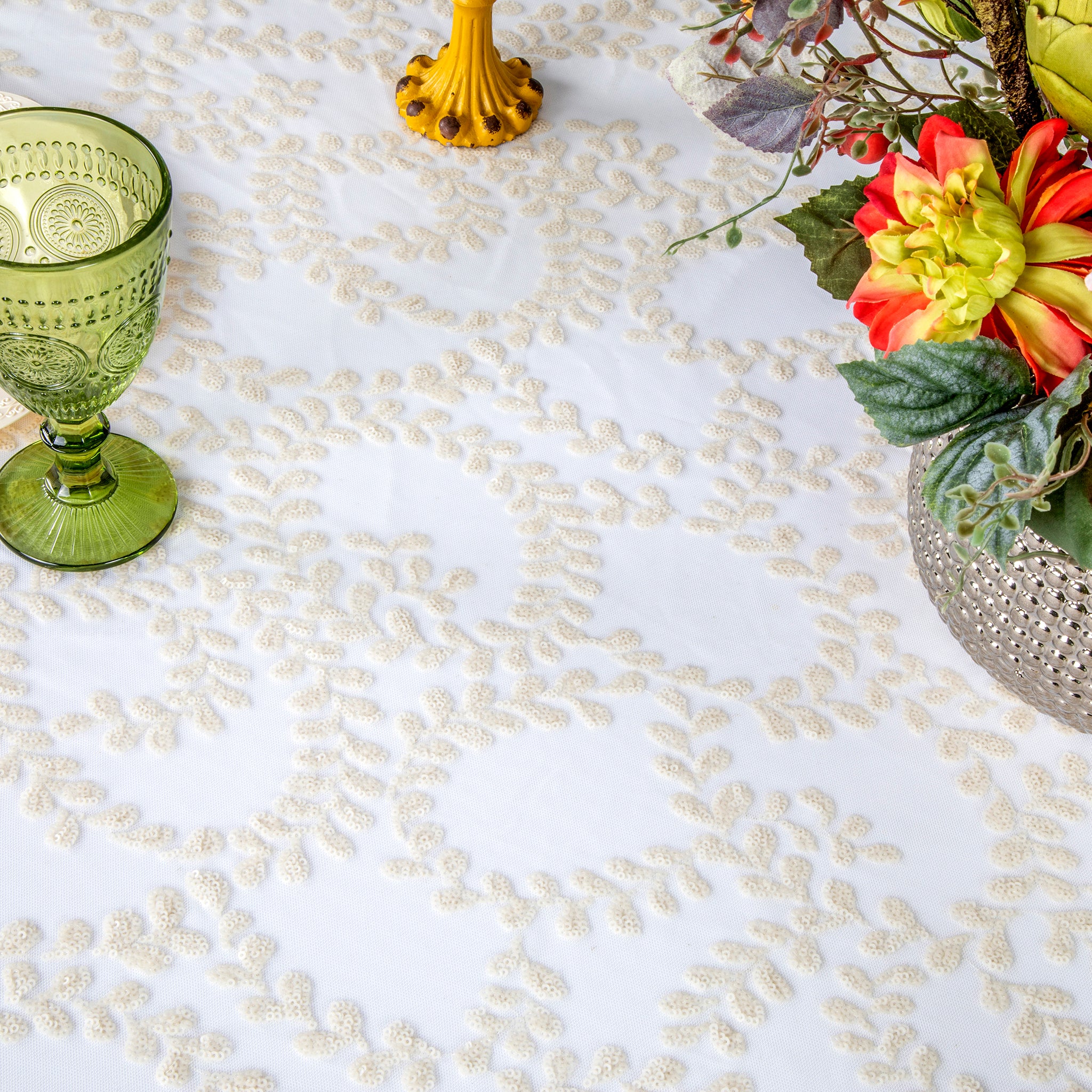 Sequin Vine Tablecloth Overlay 90"x132" Rectangle - Light Ivory/Off White - Image 4