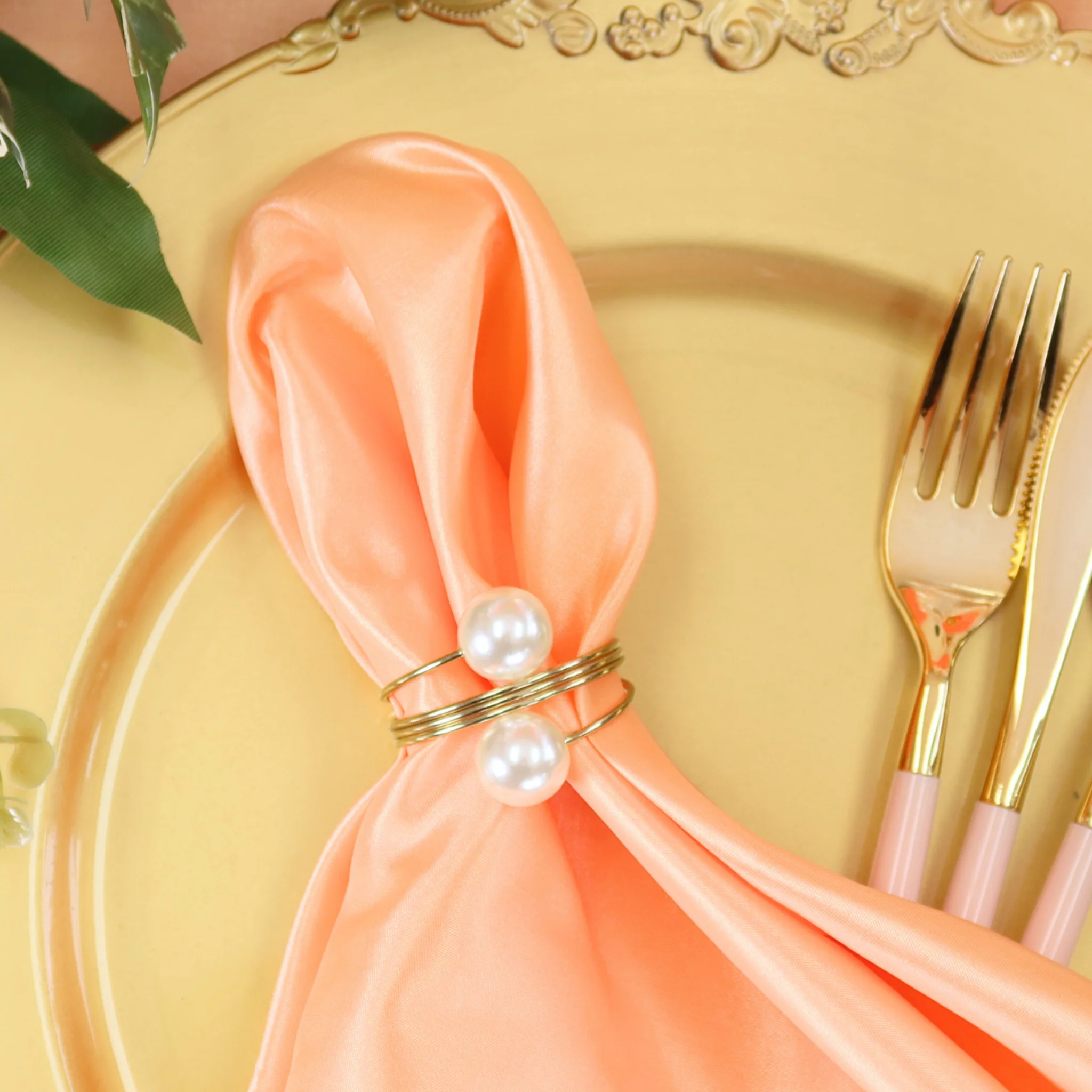 10 pc/pk Spiral Faux Pearl Napkin Ring - Gold - Image 5